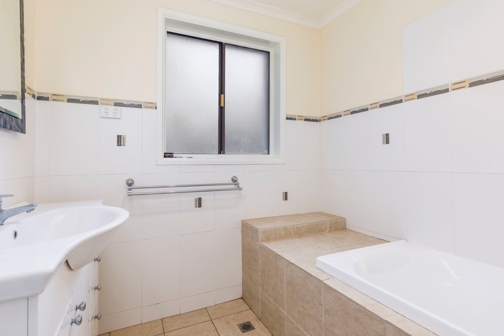 84 McInnes Street, Weston ACT 2611, Weston - Thumbnail 6