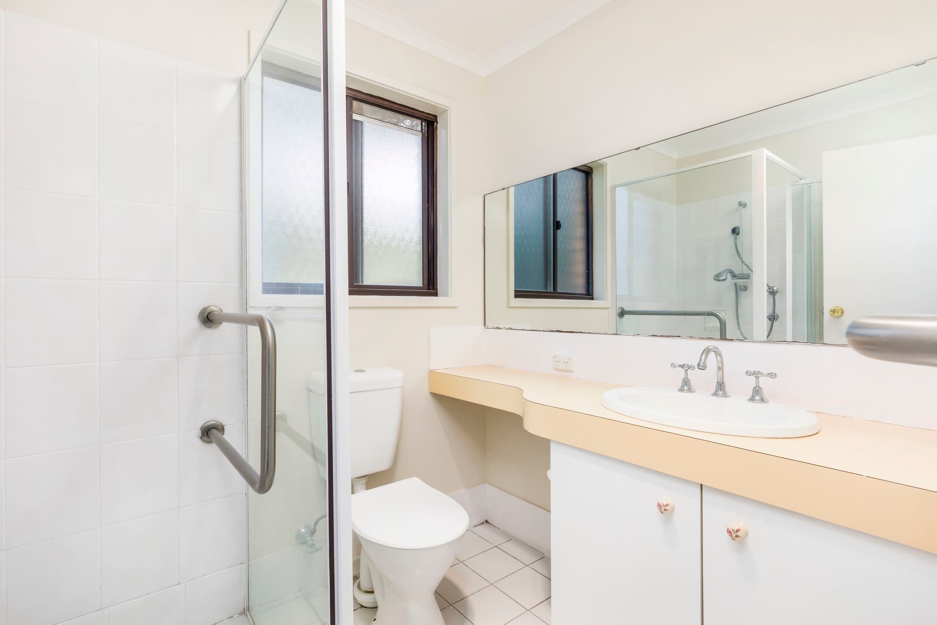 23 Chataway Crescent, Fadden ACT 2904, Fadden - Thumbnail 2
