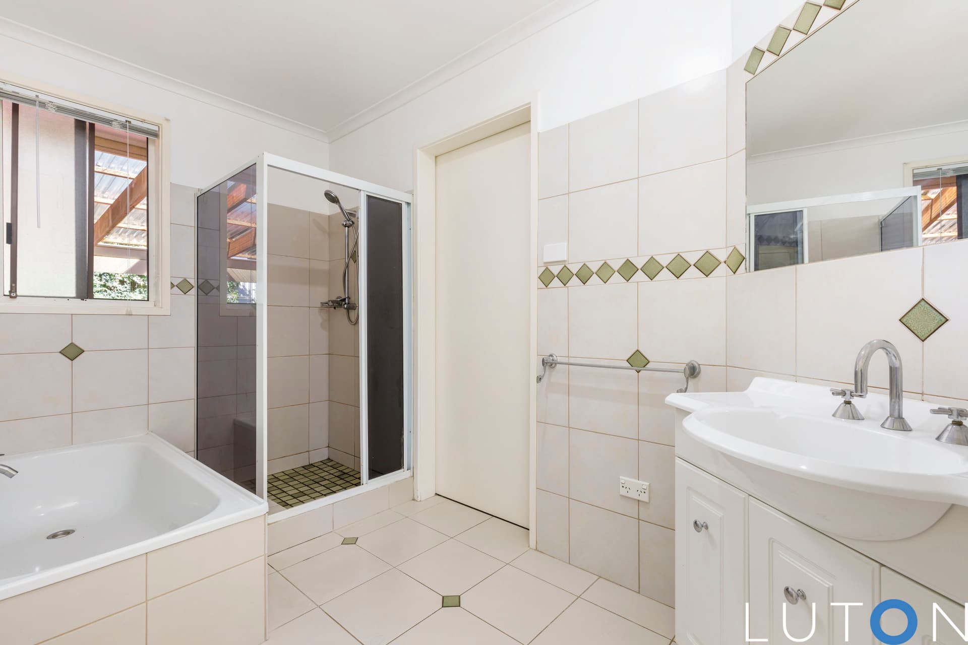 5 Tiegs Place, Florey ACT 2615, Florey - Thumbnail 2