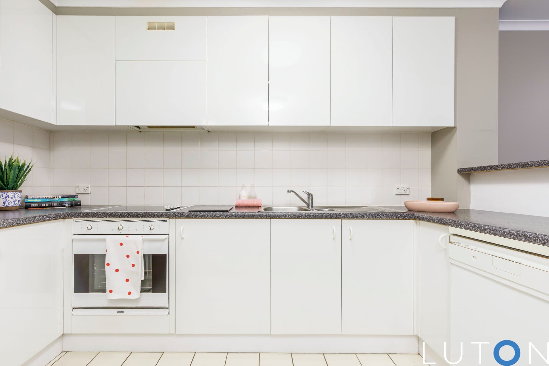 302/74 Northbourne Avenue, Braddon ACT 2612, Braddon - Thumbnail 3