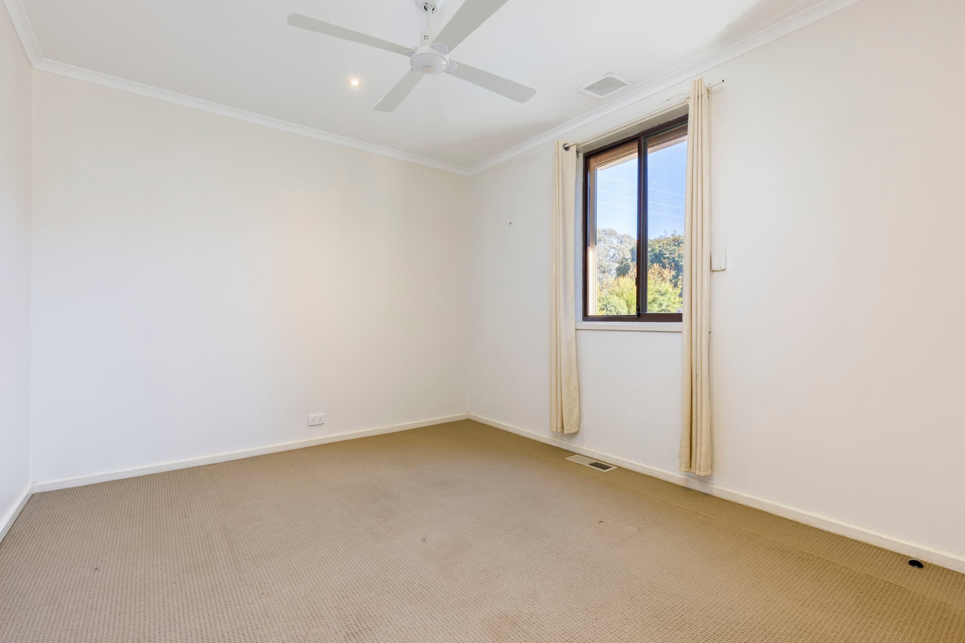 1/286 Southern Cross Drive, Macgregor ACT 2615, Macgregor - Thumbnail 4