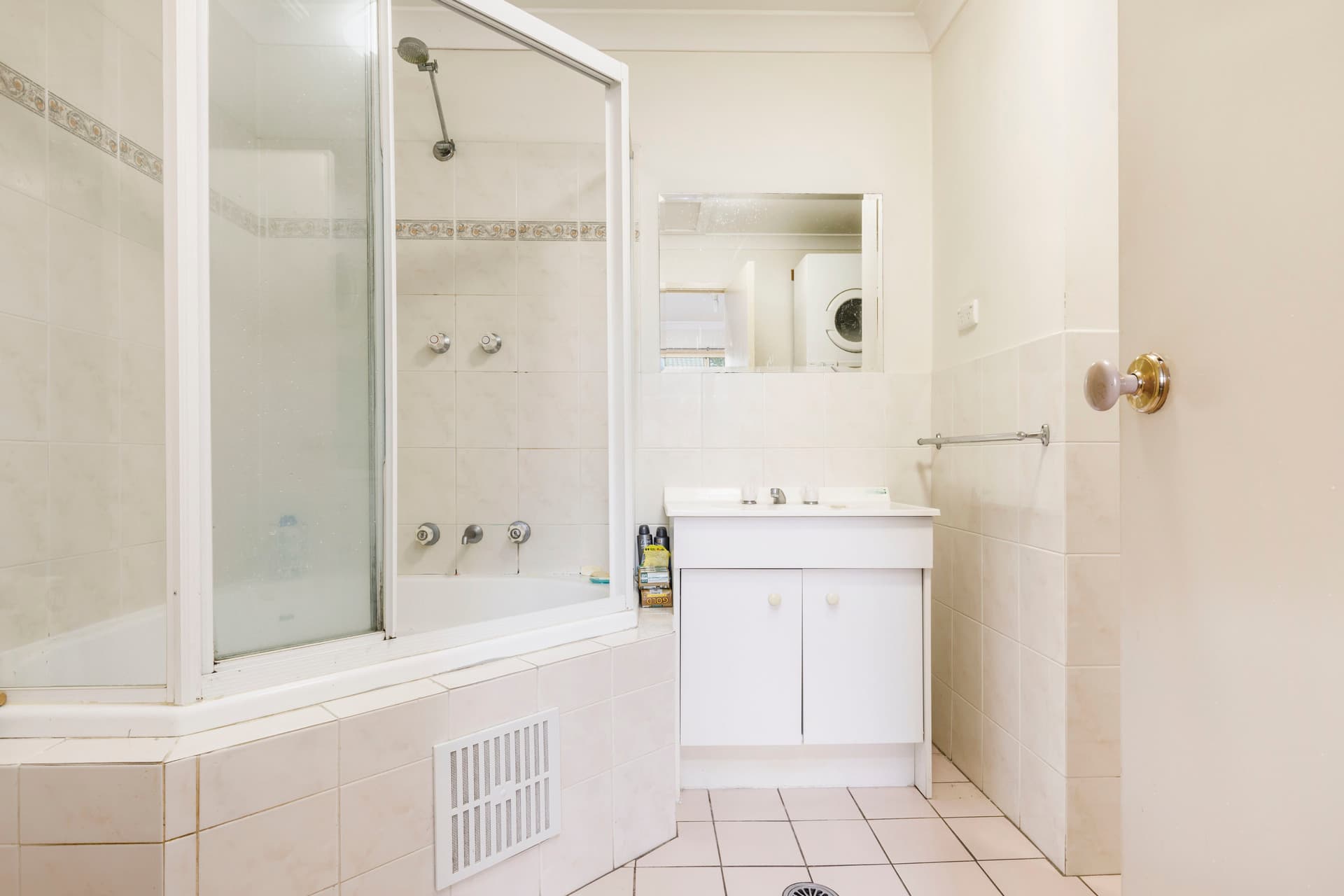 33/12 Albermarle Place, Phillip ACT 2606, Phillip - Thumbnail 2