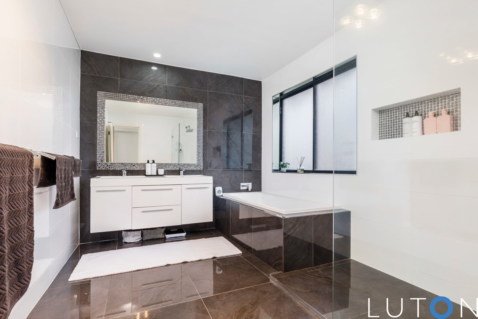 18 Lansell Circuit, Wanniassa ACT 2903, Wanniassa - Thumbnail 7