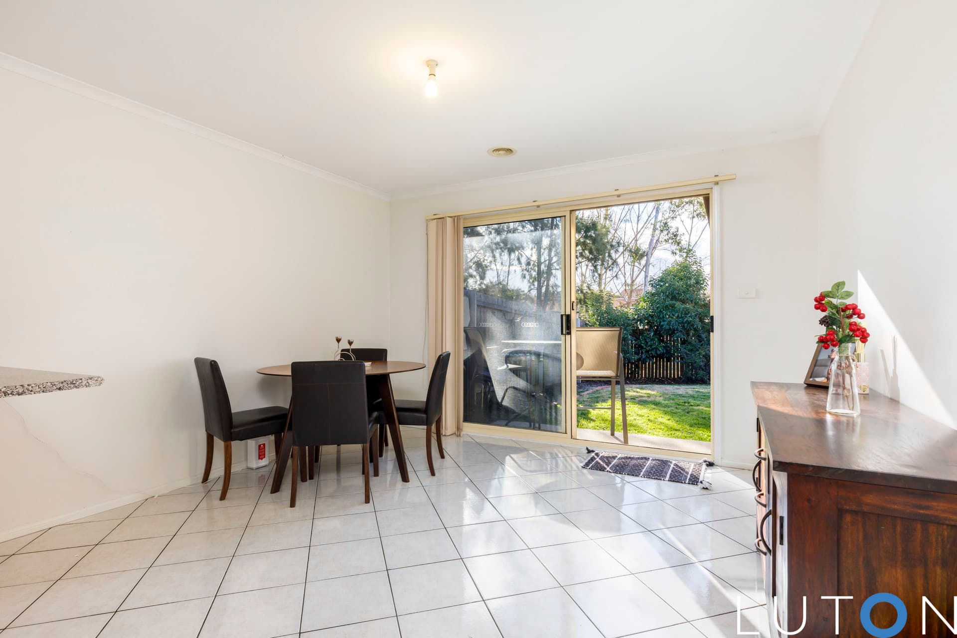 4/5 Coombe Street, Bonython ACT 2905, Bonython - Thumbnail 2