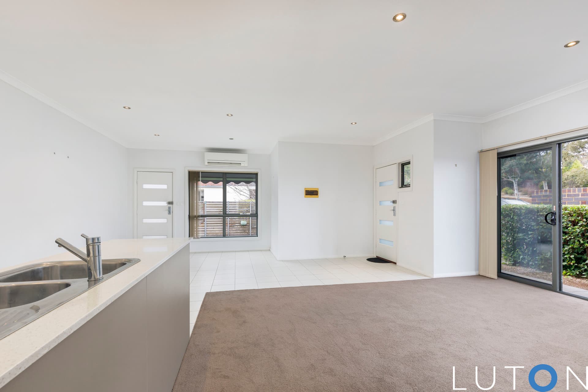 1/86 Mawson Drive, Mawson ACT 2607, Mawson - Image 1