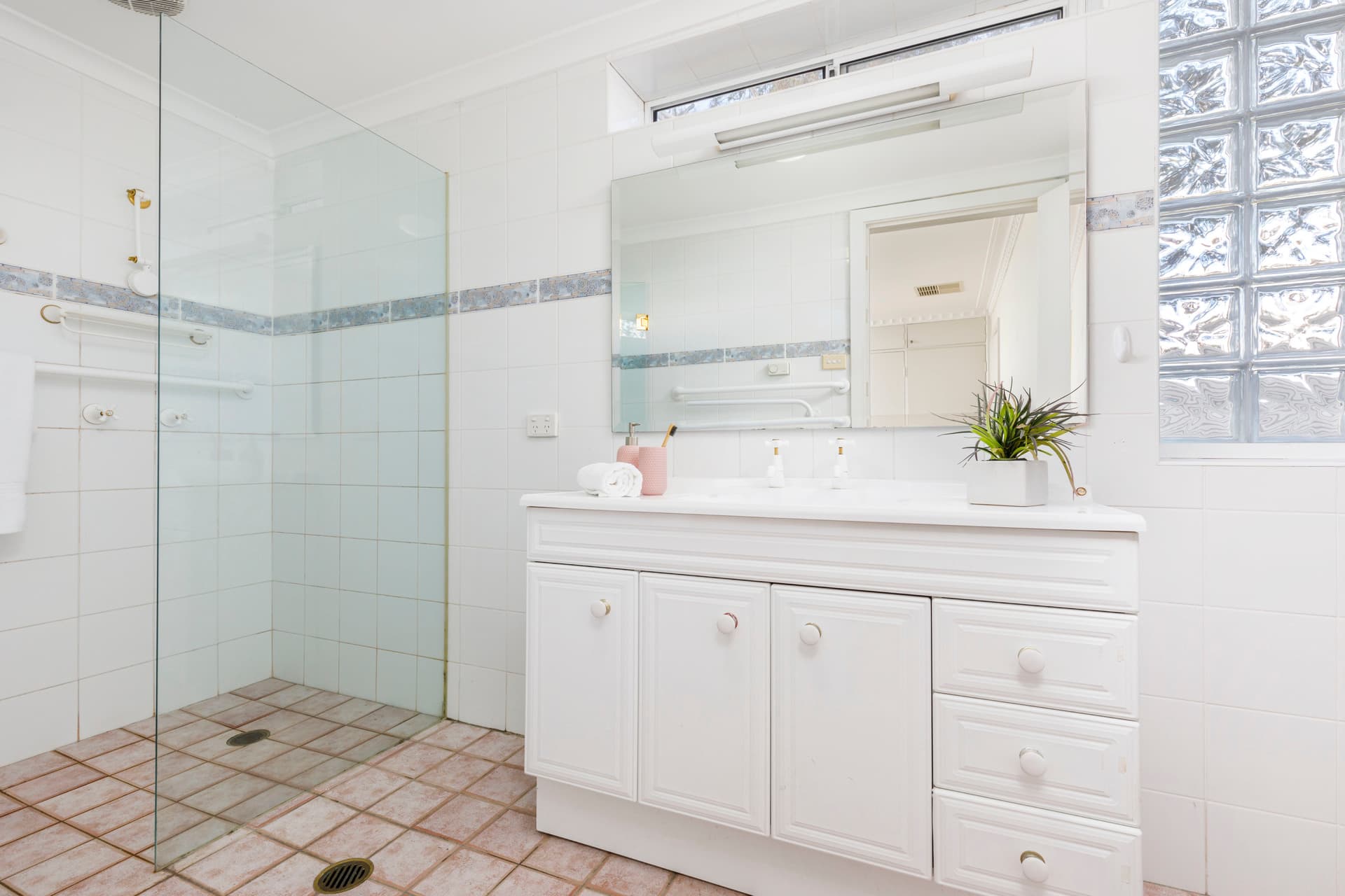 16 Truscott Street, Campbell ACT 2612, Campbell - Thumbnail 3
