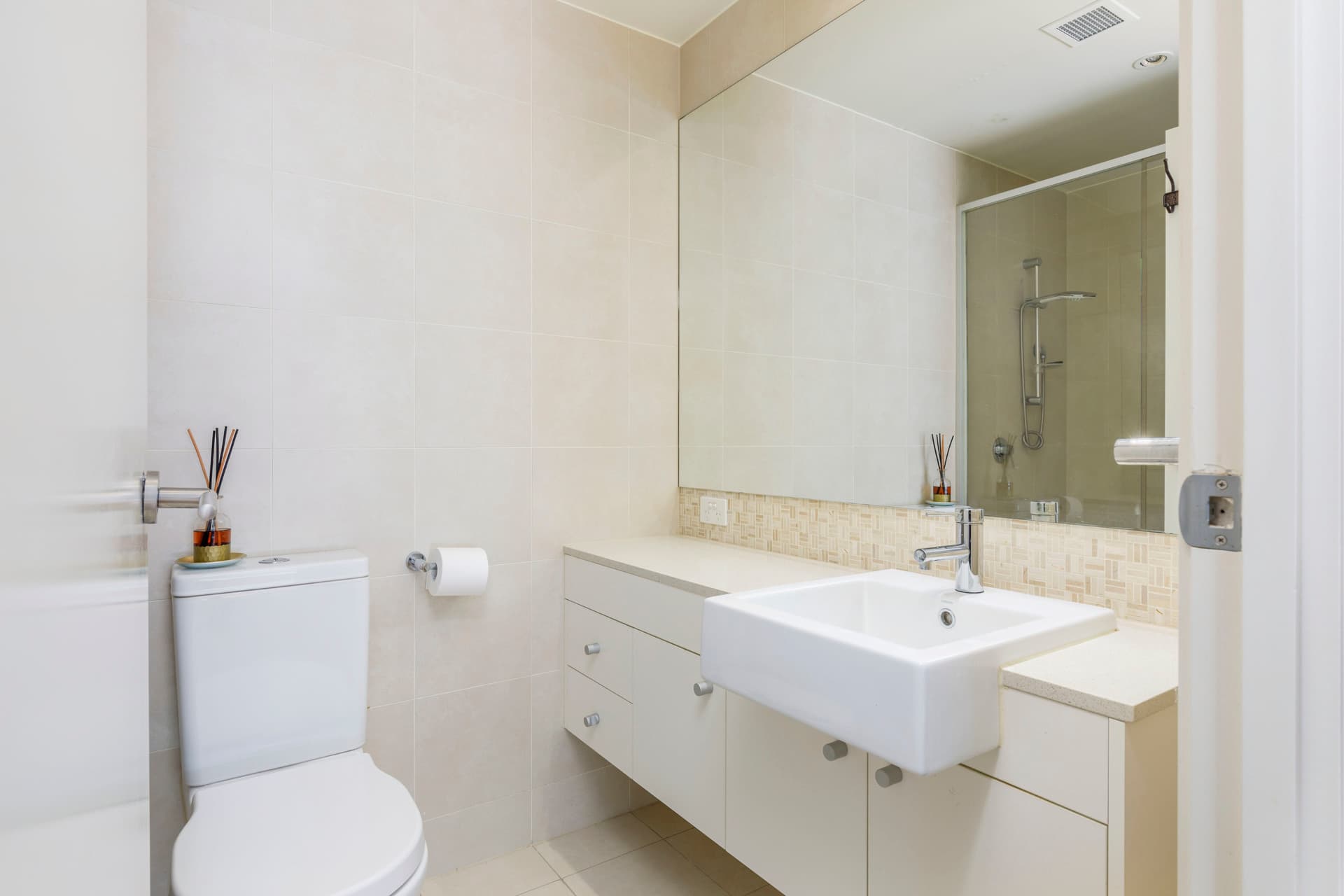 233/60 College Street, Belconnen ACT 2617, Belconnen - Image 1