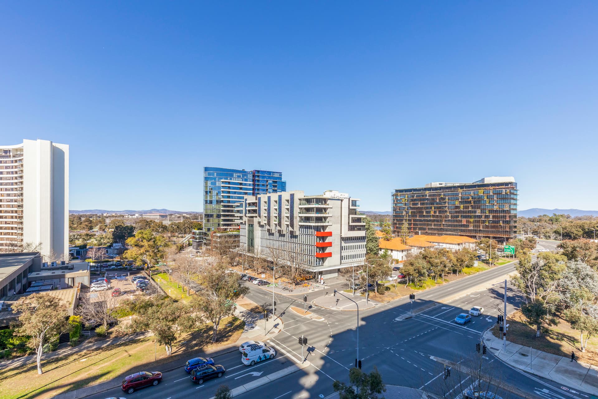 55/2 Edinburgh Avenue, City ACT 2601, City - Thumbnail 2