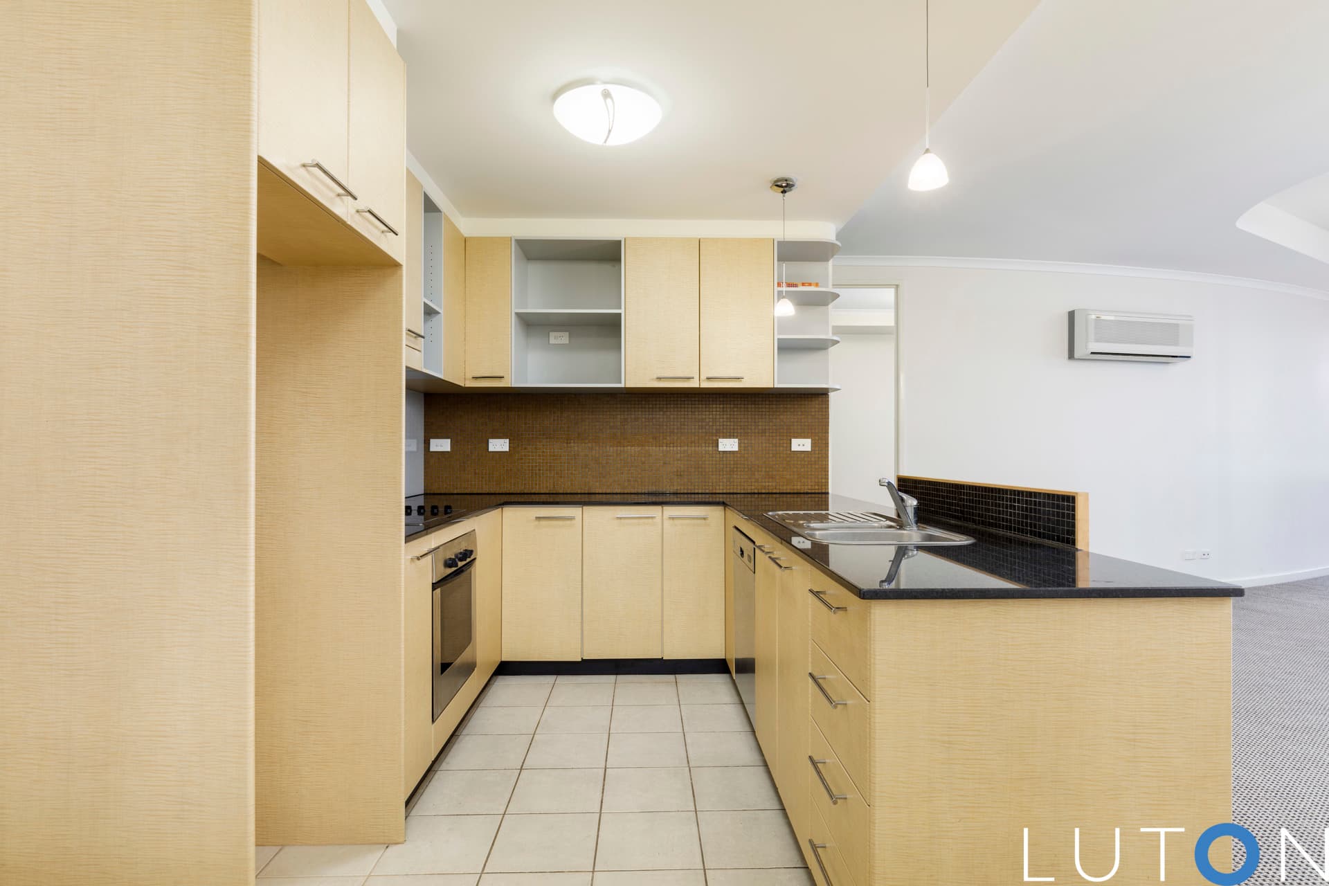109/16 Moore Street, City ACT 2601, City - Thumbnail 8