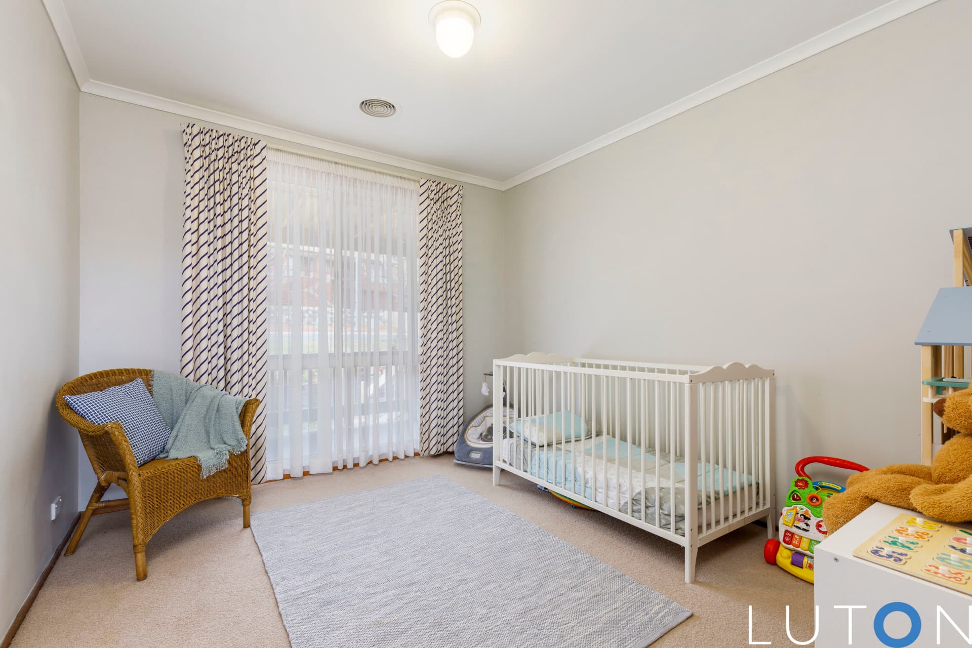54 Julia Flynn Avenue, Isaacs ACT 2607, Isaacs - Image 1