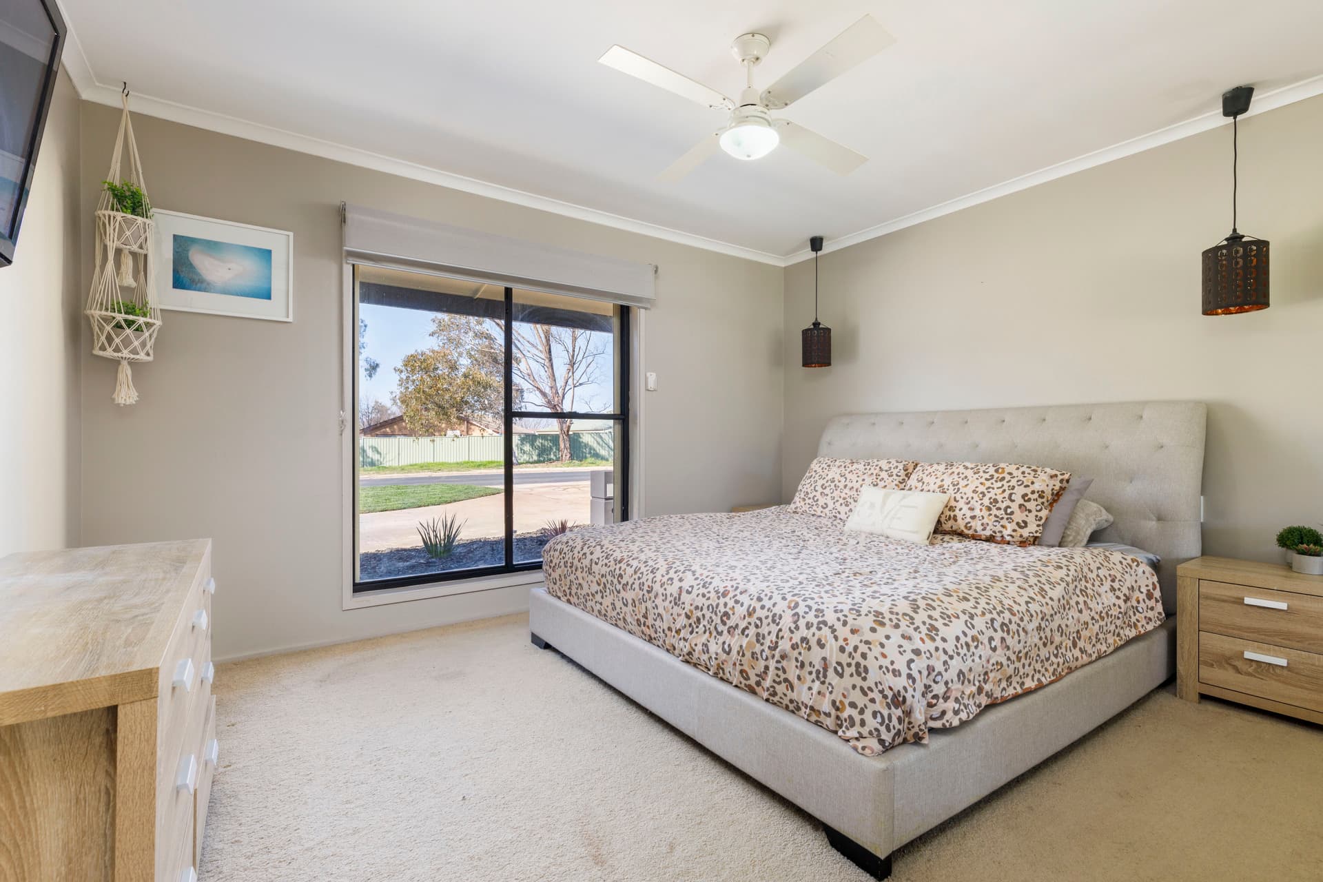 2 Bloxham Street, Charnwood ACT 2615, Charnwood - Image 1