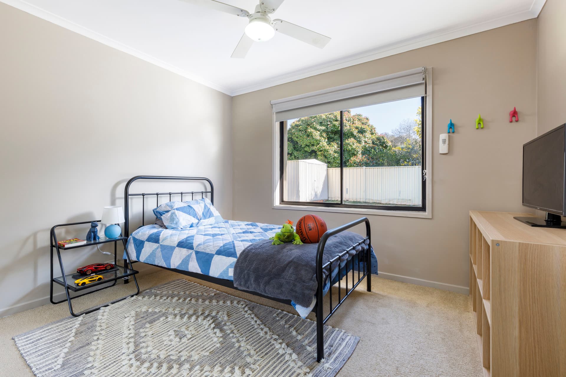 2 Bloxham Street, Charnwood ACT 2615, Charnwood - Thumbnail 4