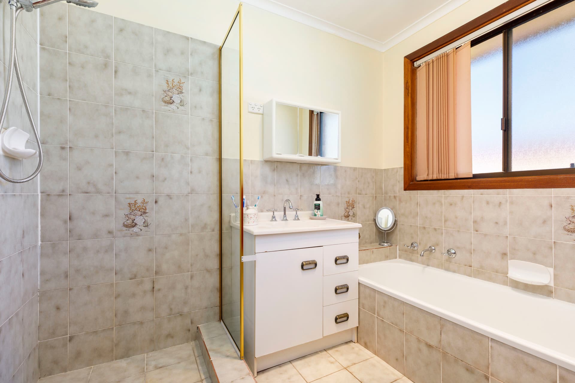 2 Hibbins Place, Latham ACT 2615, Latham - Thumbnail 5