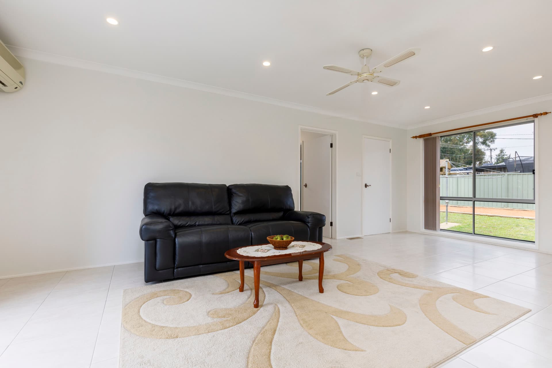 216 Southern Cross Drive, Latham ACT 2615, Latham - Thumbnail 3