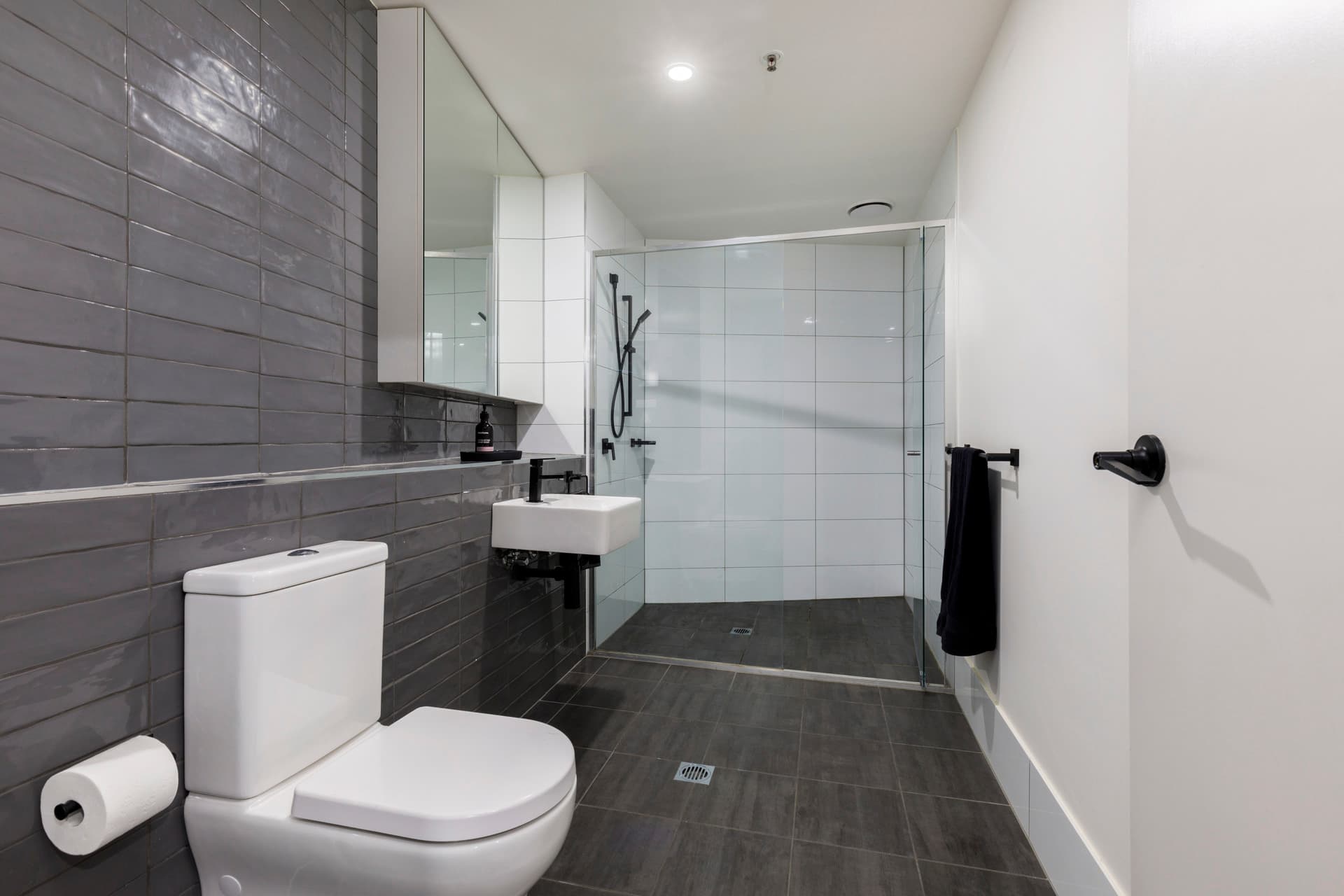 219/1 Anthony Rolfe Avenue, Gungahlin ACT 2912, Gungahlin - Thumbnail 3