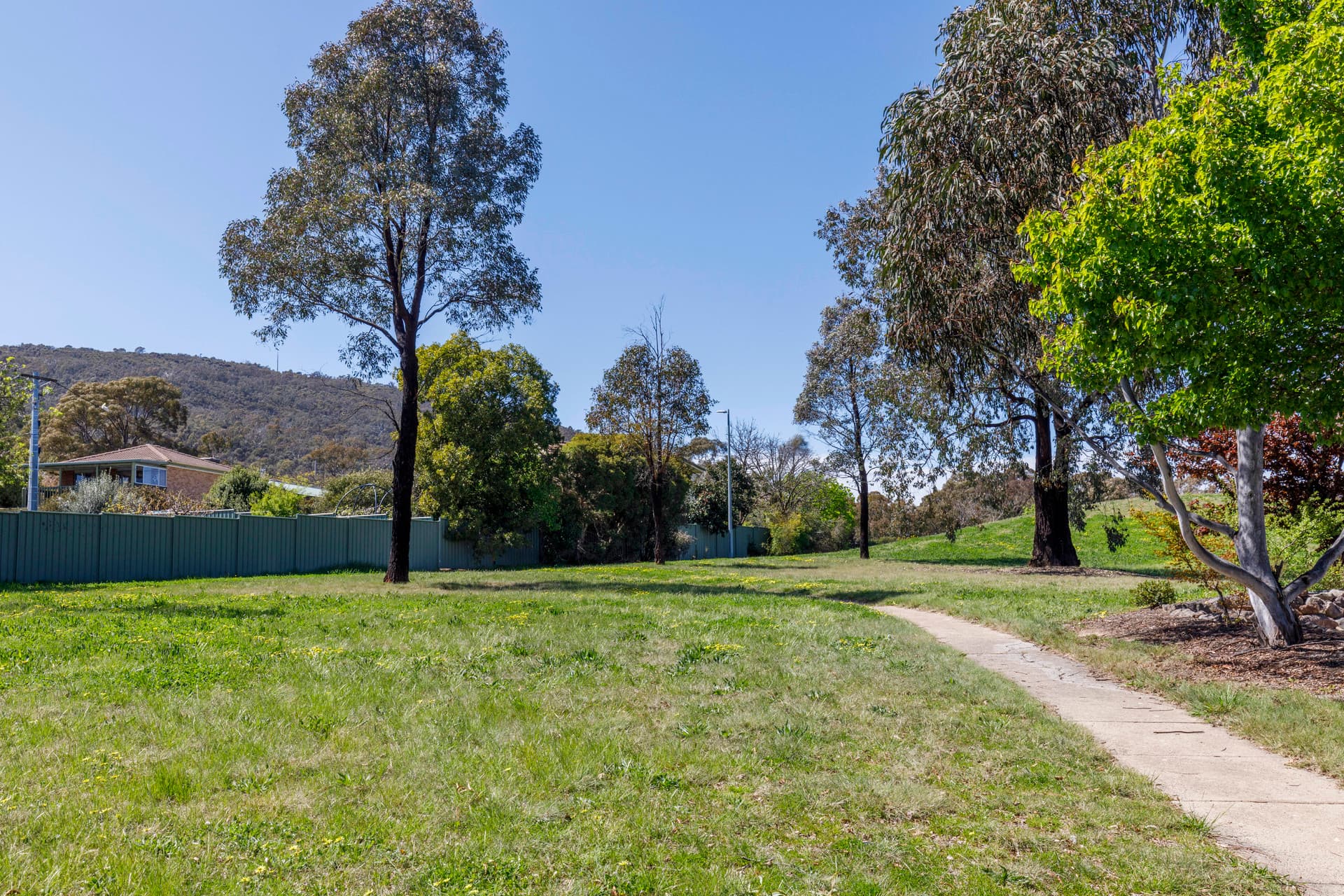 8 Rundle Place, Kambah ACT 2902, Kambah - Thumbnail 8