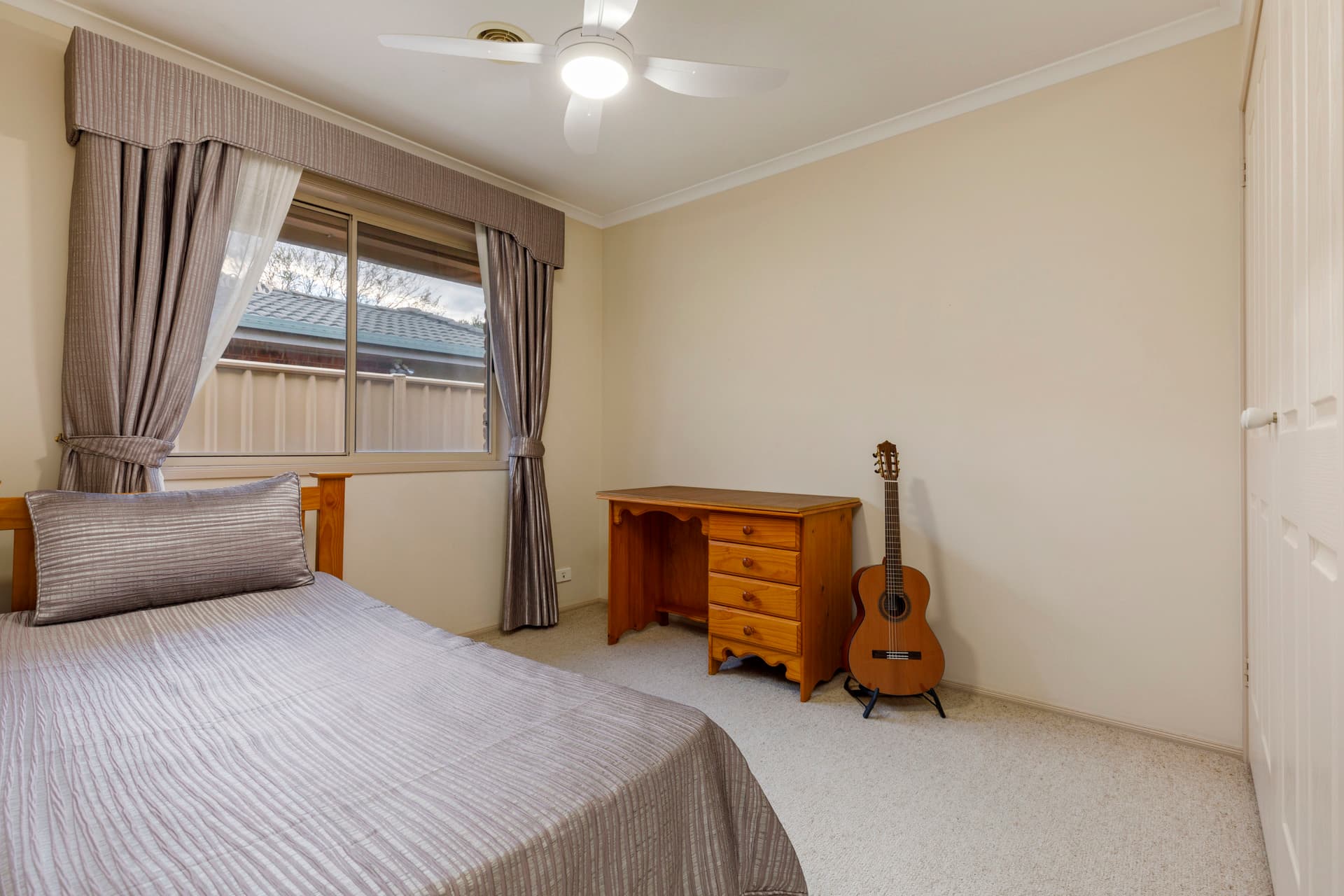 15 Candlebark Close, Nicholls ACT 2913, Nicholls - Thumbnail 4