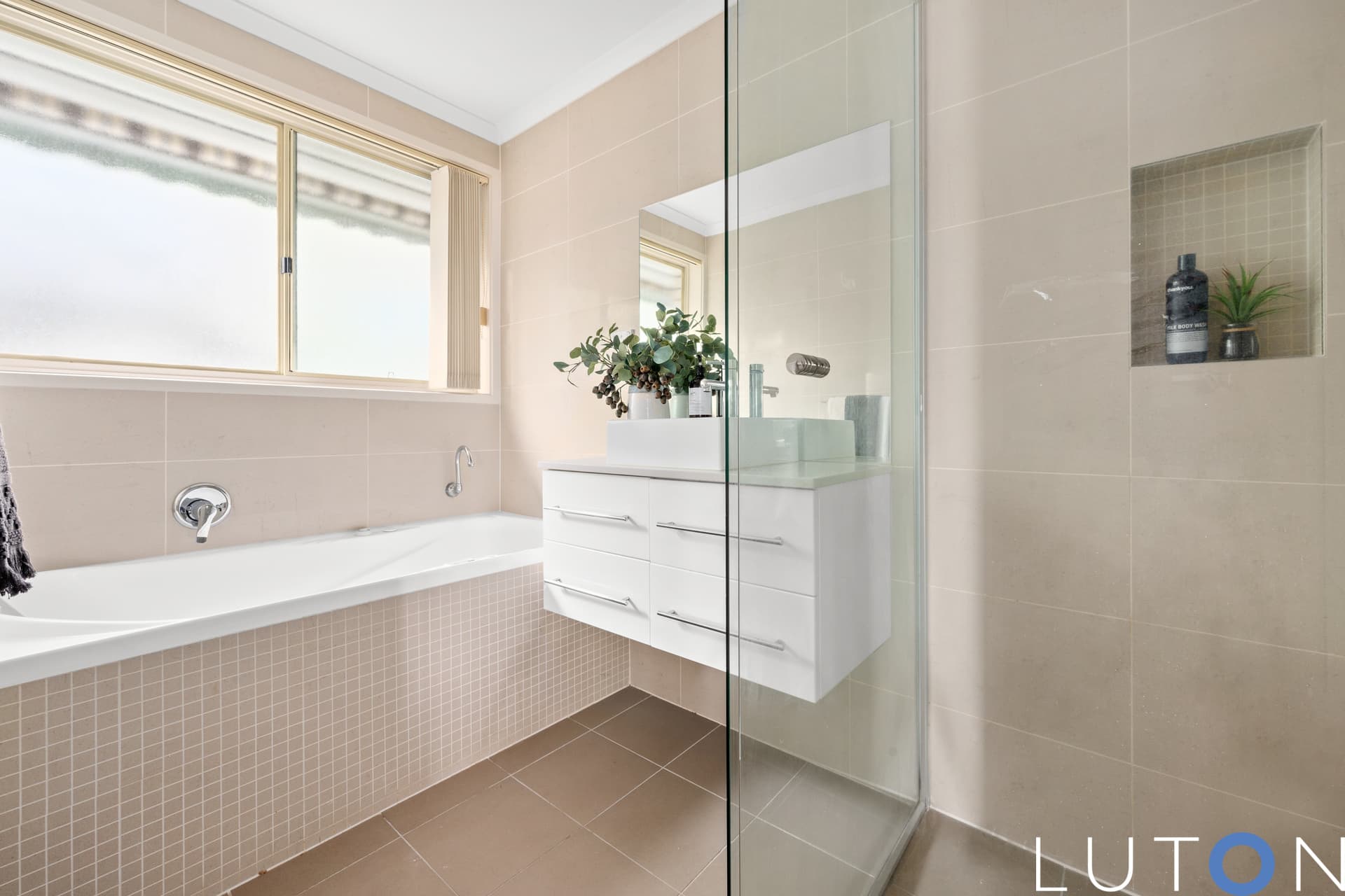 46 Fitzhardinge Crescent, Evatt ACT 2617, Evatt - Thumbnail 2