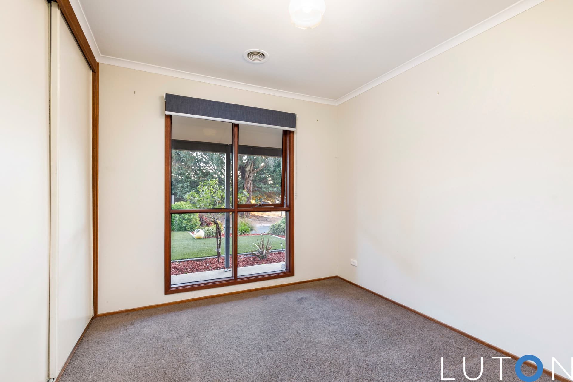 1 Davice Place, Chisholm ACT 2905, Chisholm - Thumbnail 2