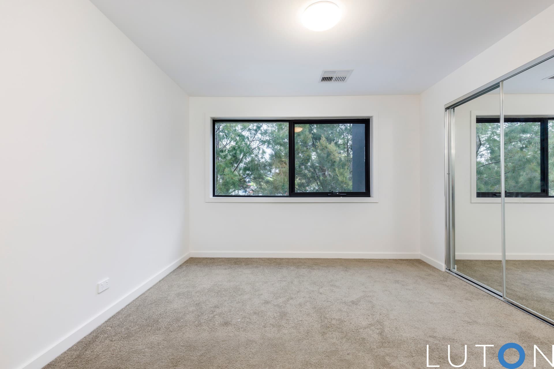 94/1 Rowland Rees Crescent, Greenway ACT 2900, Greenway - Thumbnail 2