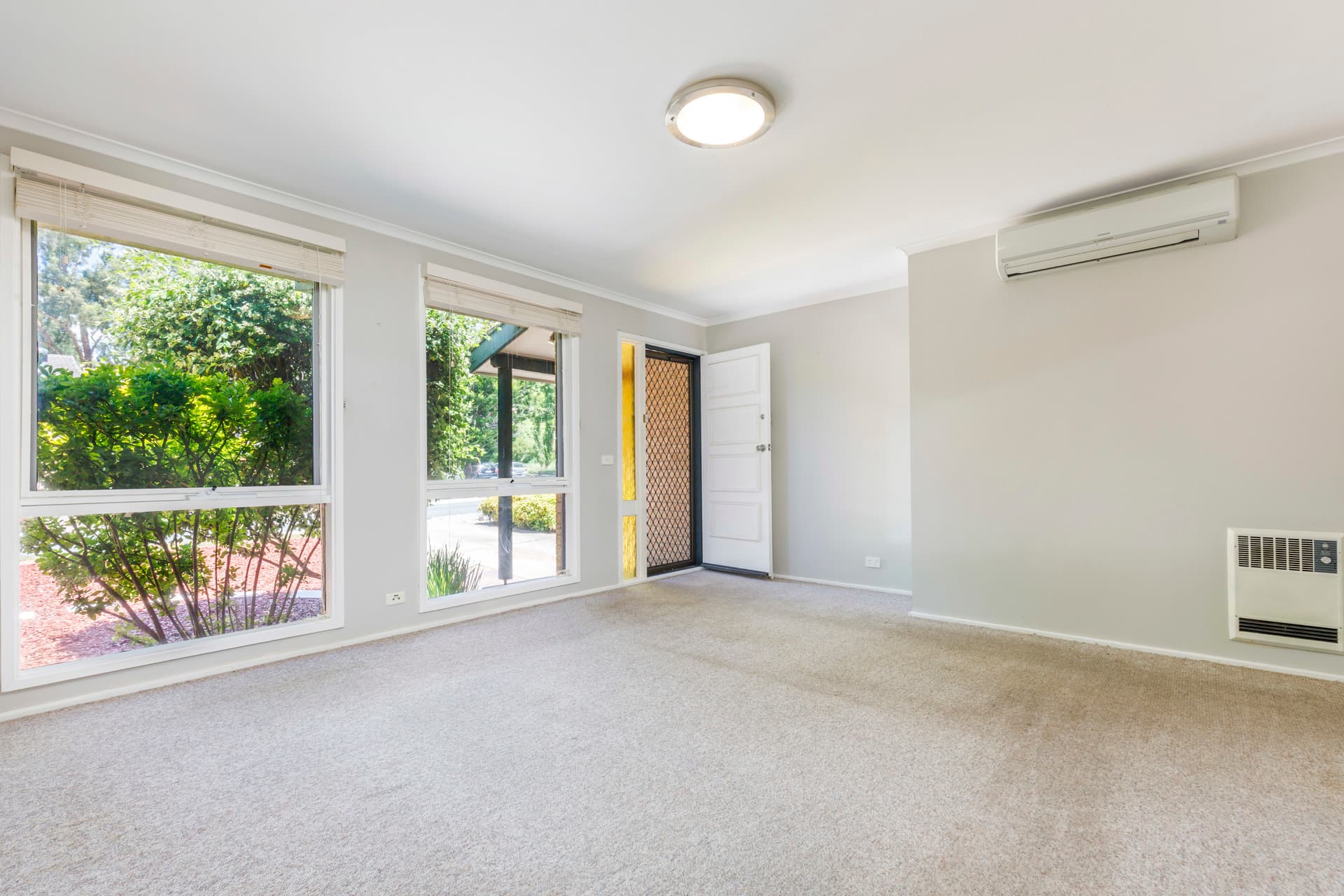16 Moorehead Place, Latham ACT 2615, Latham - Thumbnail 8