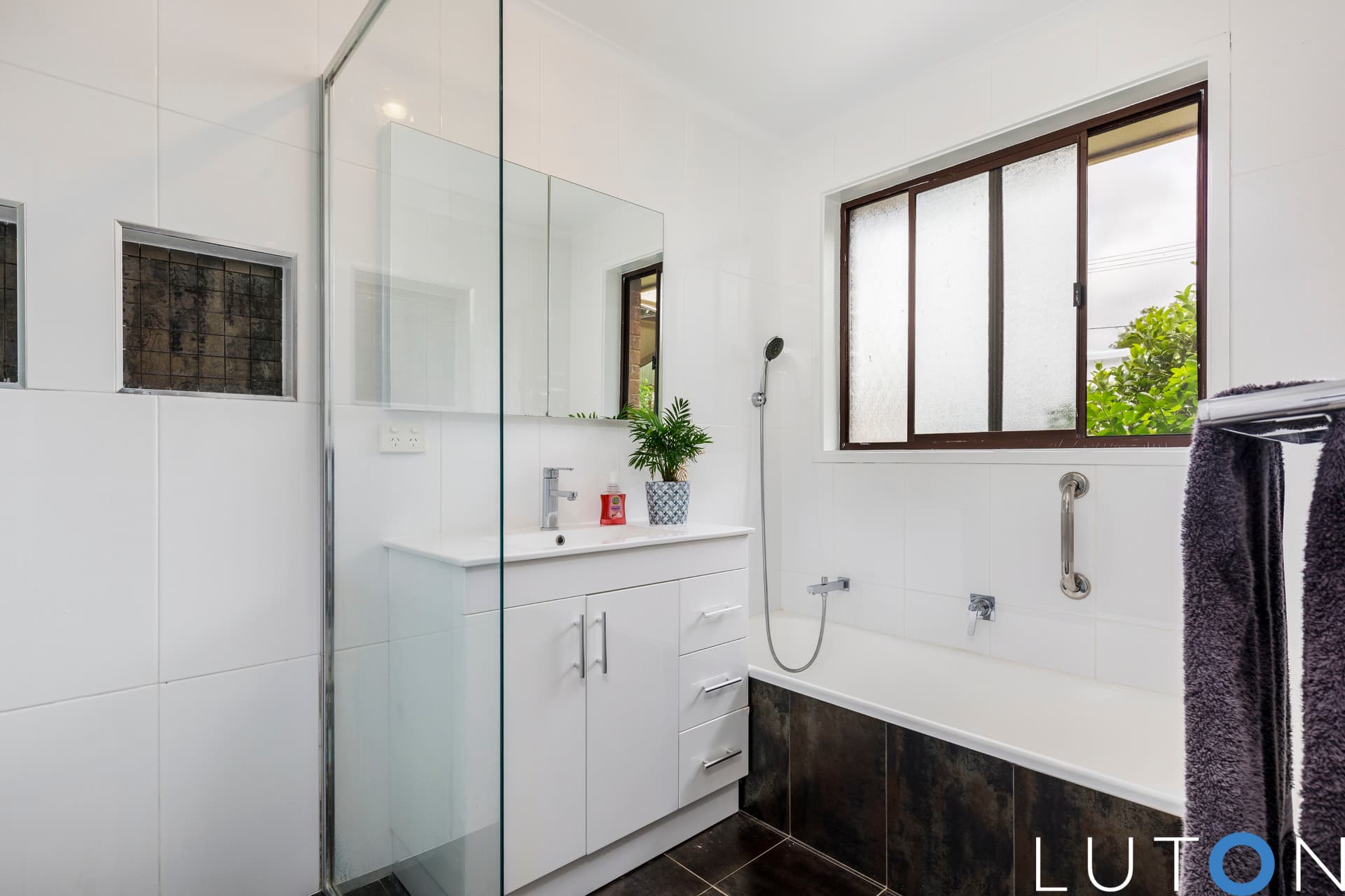 106 Bugden Avenue, Gowrie ACT 2904, Gowrie - Thumbnail 2
