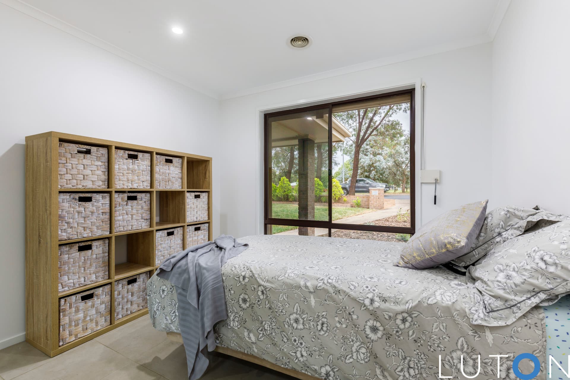 106 Bugden Avenue, Gowrie ACT 2904, Gowrie - Thumbnail 4