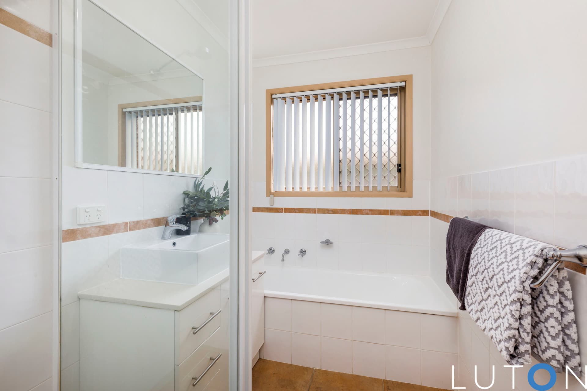 17 Meerup Street, Amaroo ACT 2914, Amaroo - Thumbnail 3