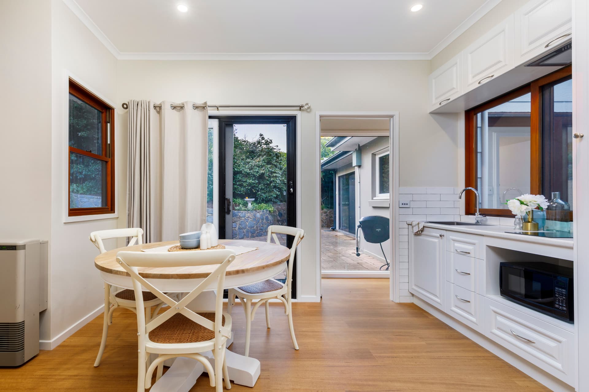 14 Hamelin Crescent, Narrabundah ACT 2604, Narrabundah - Thumbnail 4