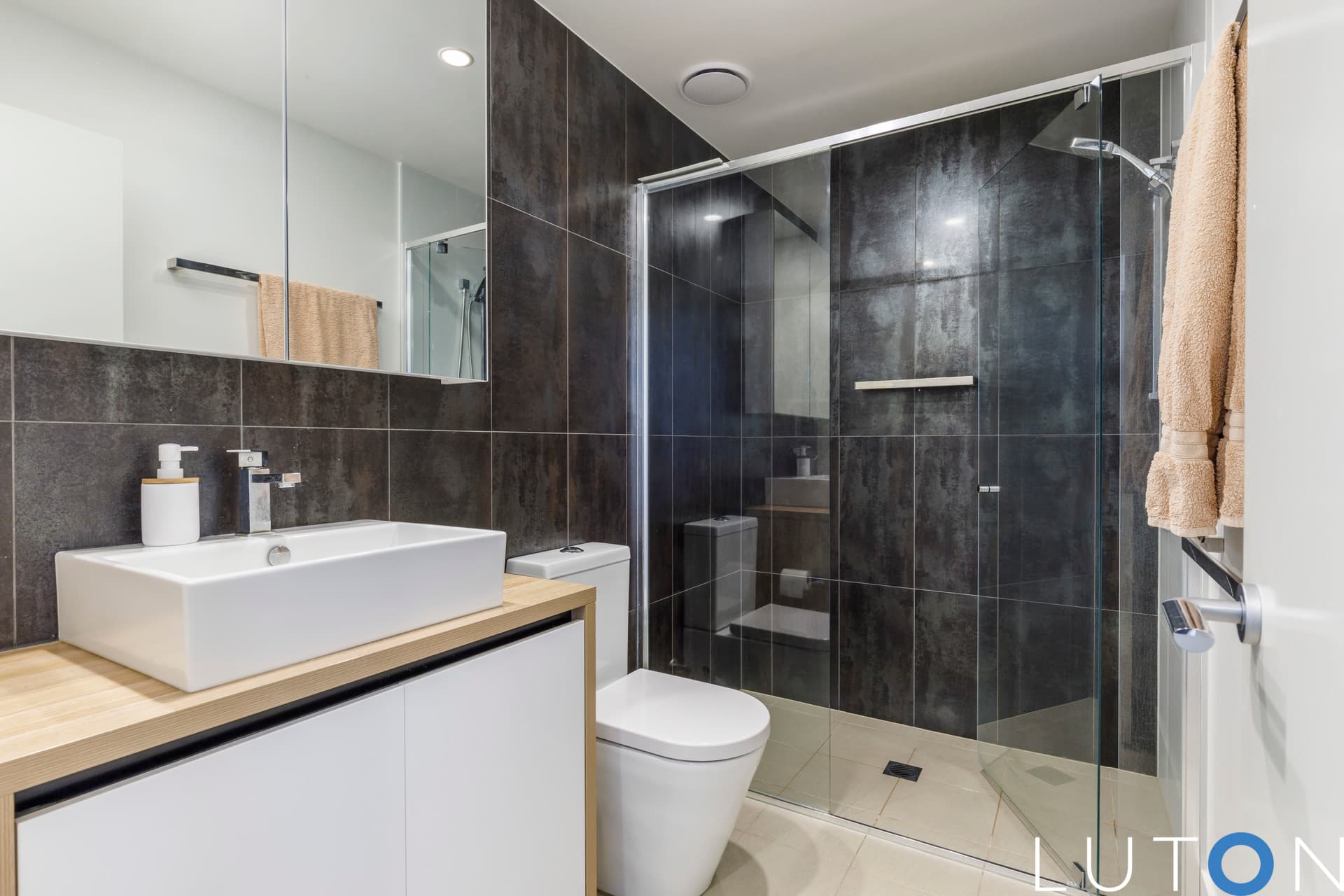 61/4 Henshall Way, Macquarie ACT 2614, Macquarie - Thumbnail 5