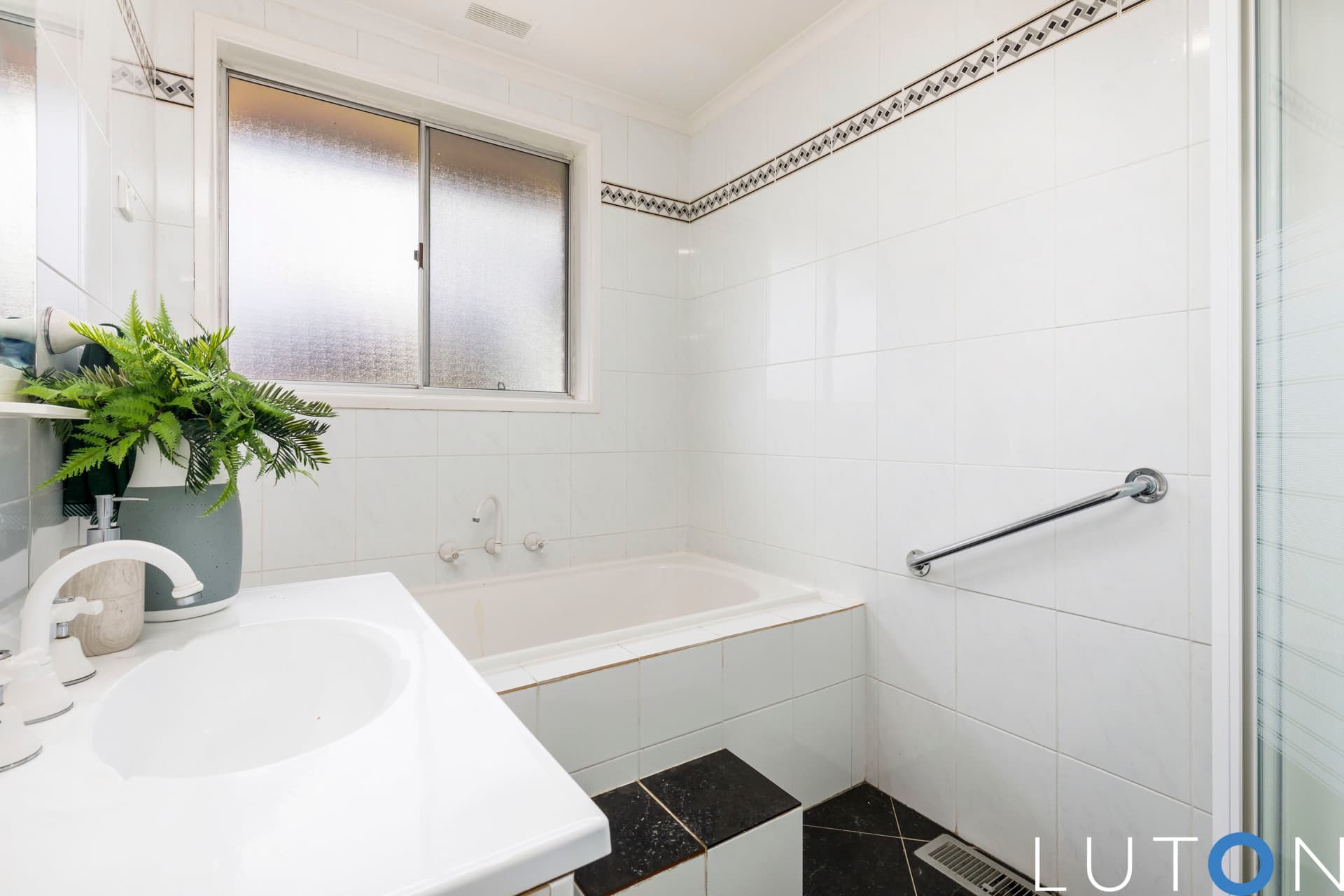 34 Heysen Street, Weston ACT 2611, Weston - Thumbnail 4