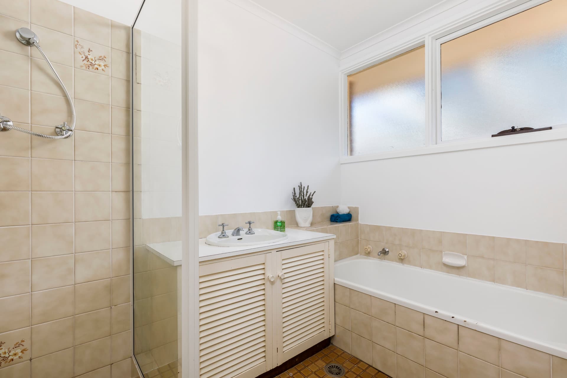 16 Armstrong Crescent, Holt ACT 2615, Holt - Image 1
