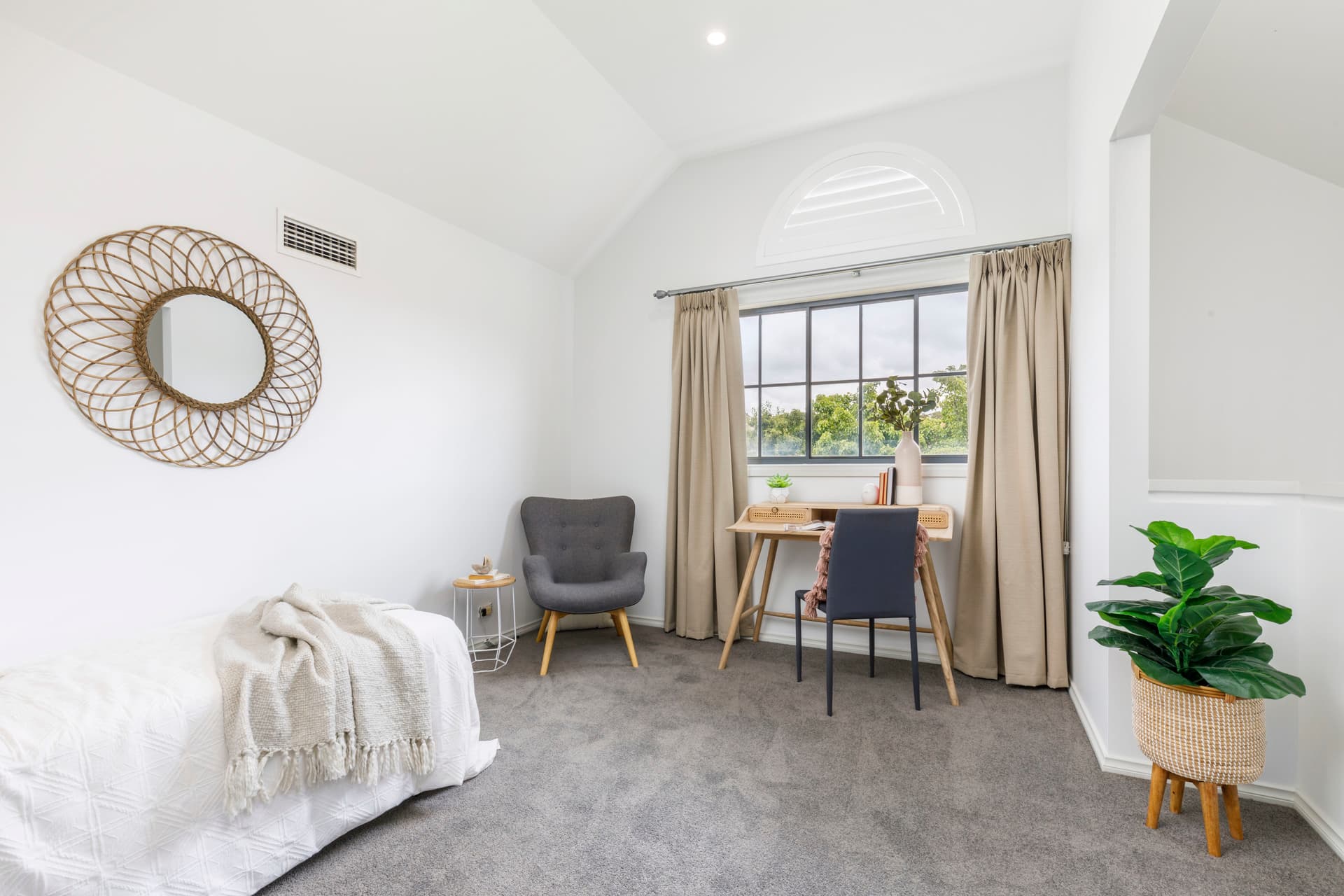 108 Lexcen Avenue, Nicholls ACT 2913, Nicholls - Thumbnail 2