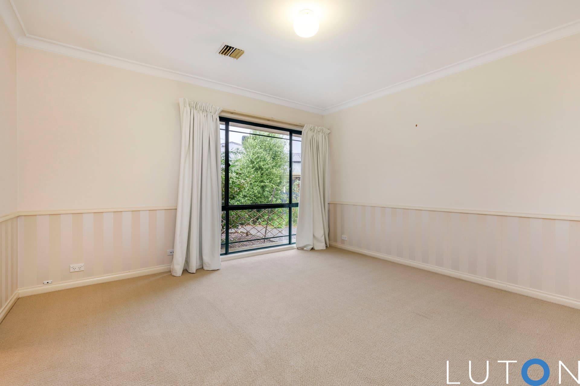 11 Towers Place, Gordon ACT 2906, Gordon - Thumbnail 4