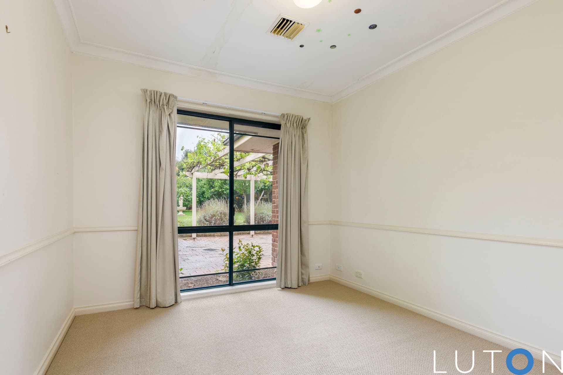 11 Towers Place, Gordon ACT 2906, Gordon - Thumbnail 5
