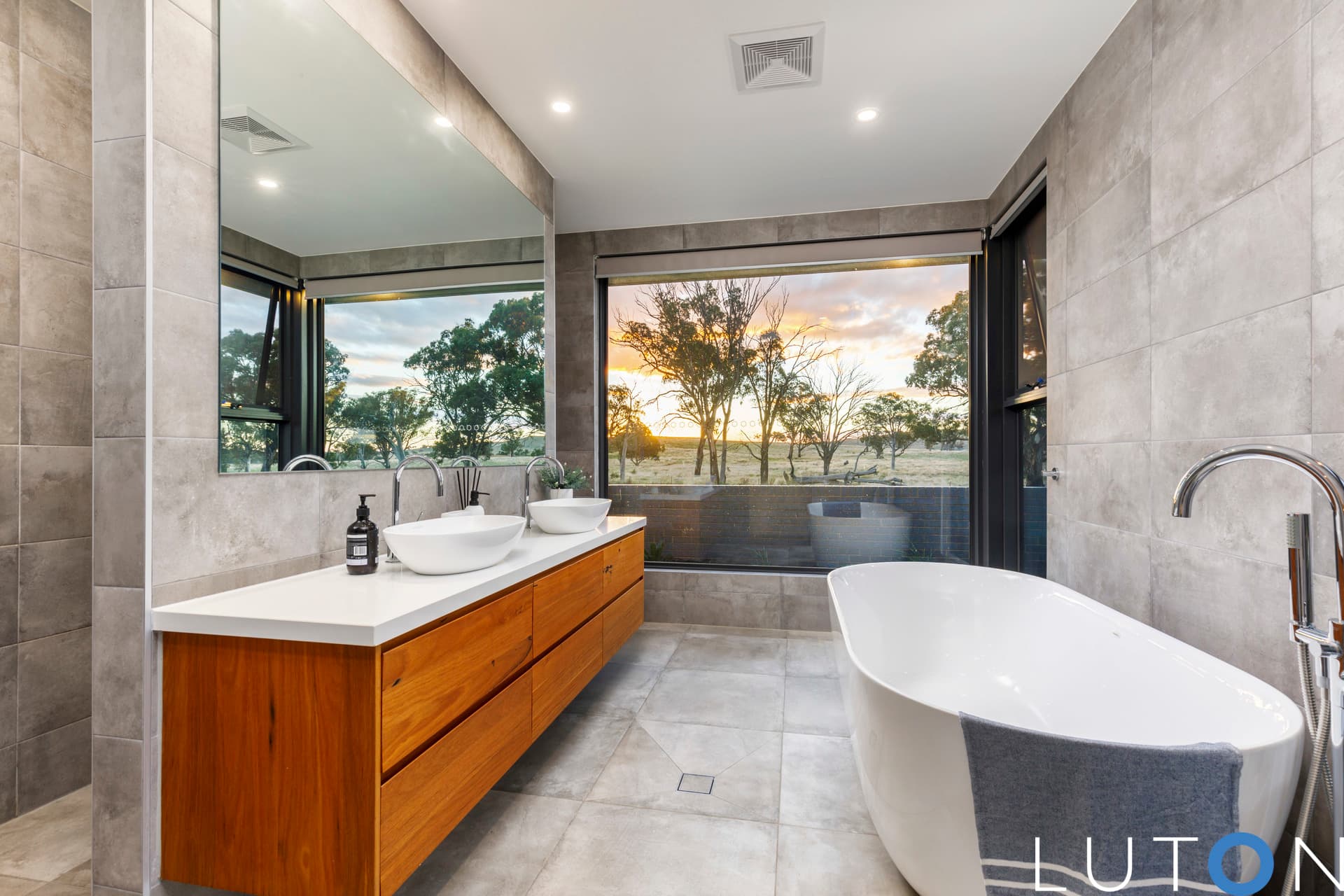 42 Jiparu Drive, Murrumbateman NSW 2582, Murrumbateman - Image 1