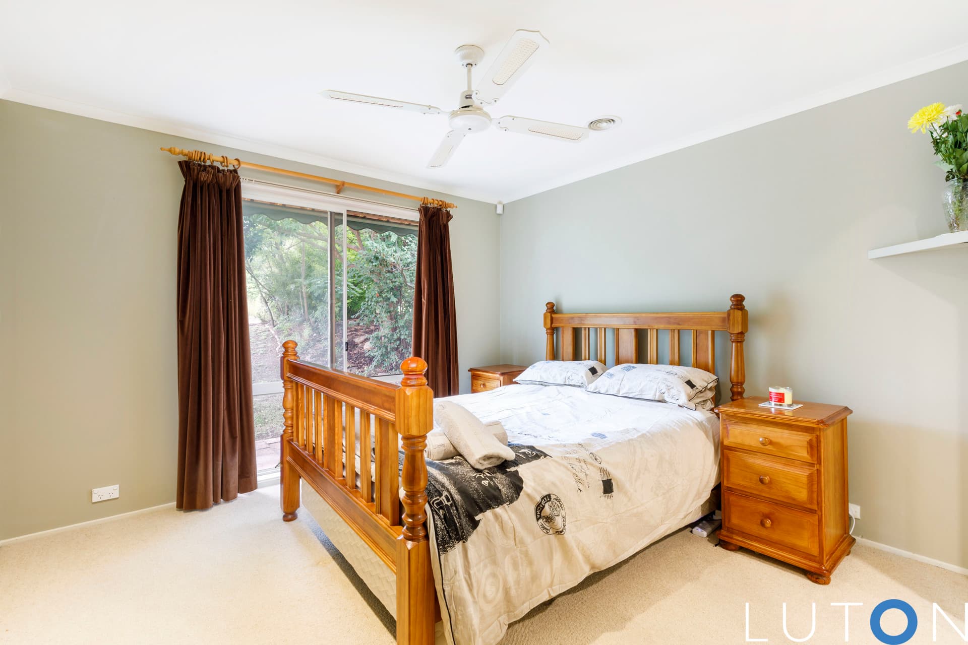 5 Crombie Place, Fadden ACT 2904, Fadden - Image 1