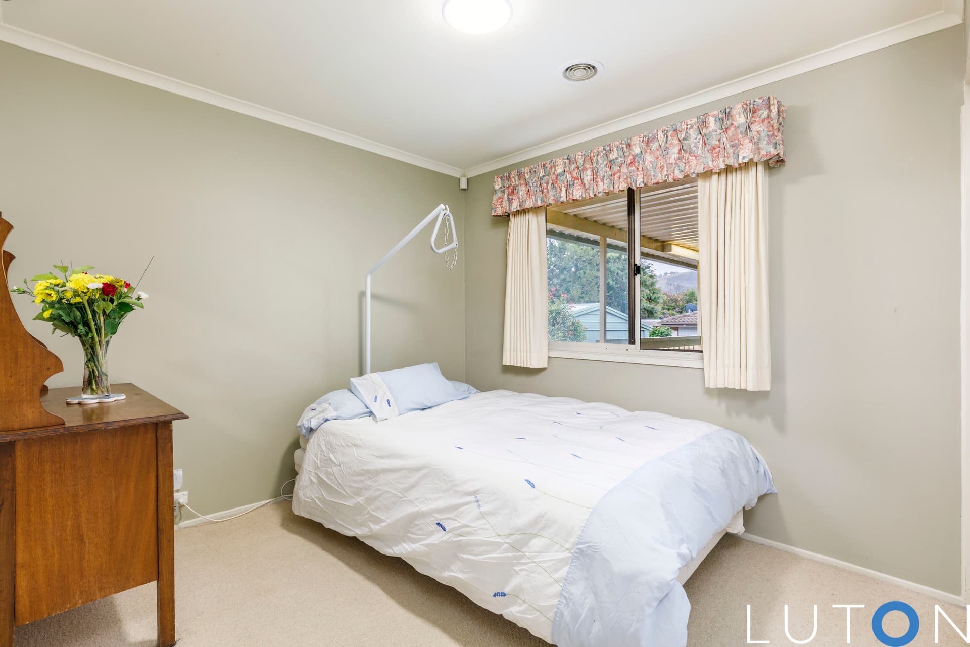 5 Crombie Place, Fadden ACT 2904, Fadden - Thumbnail 3