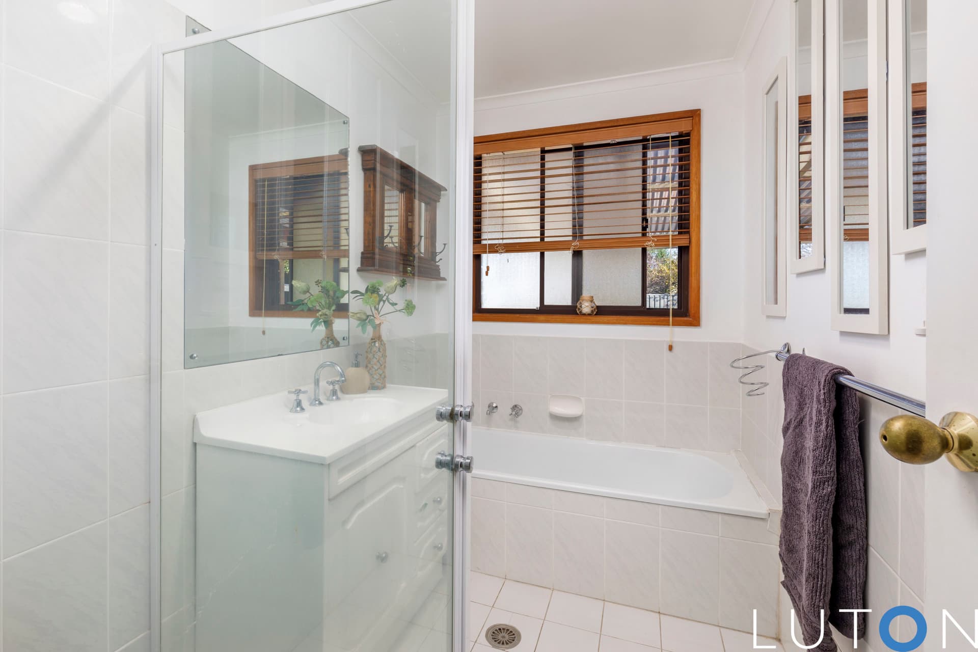 13 Abercorn Crescent, Isabella Plains ACT 2905, Isabella Plains - Thumbnail 3