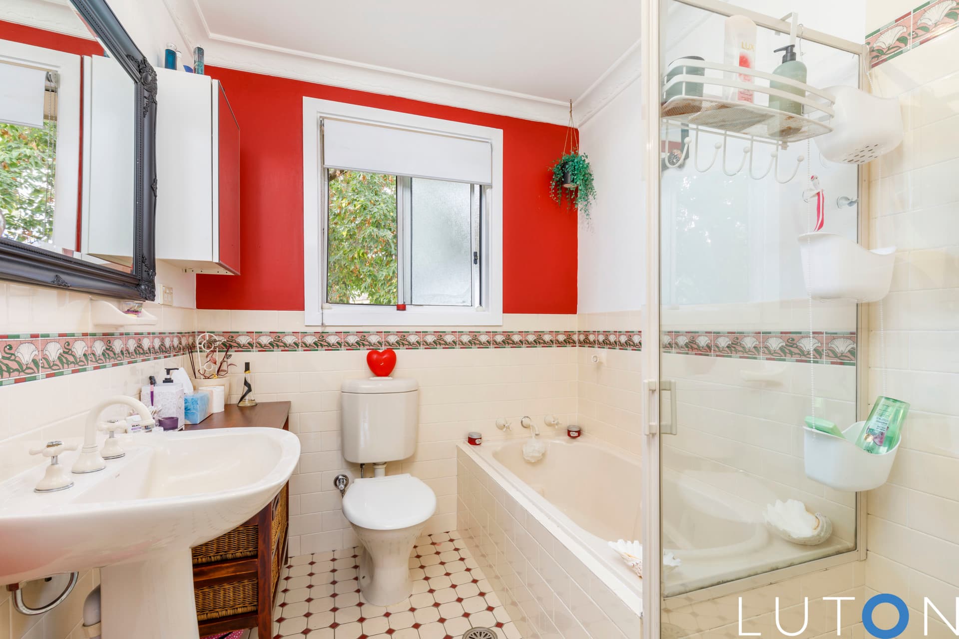 1 Glenn Place, Crestwood NSW 2620, Crestwood - Thumbnail 2