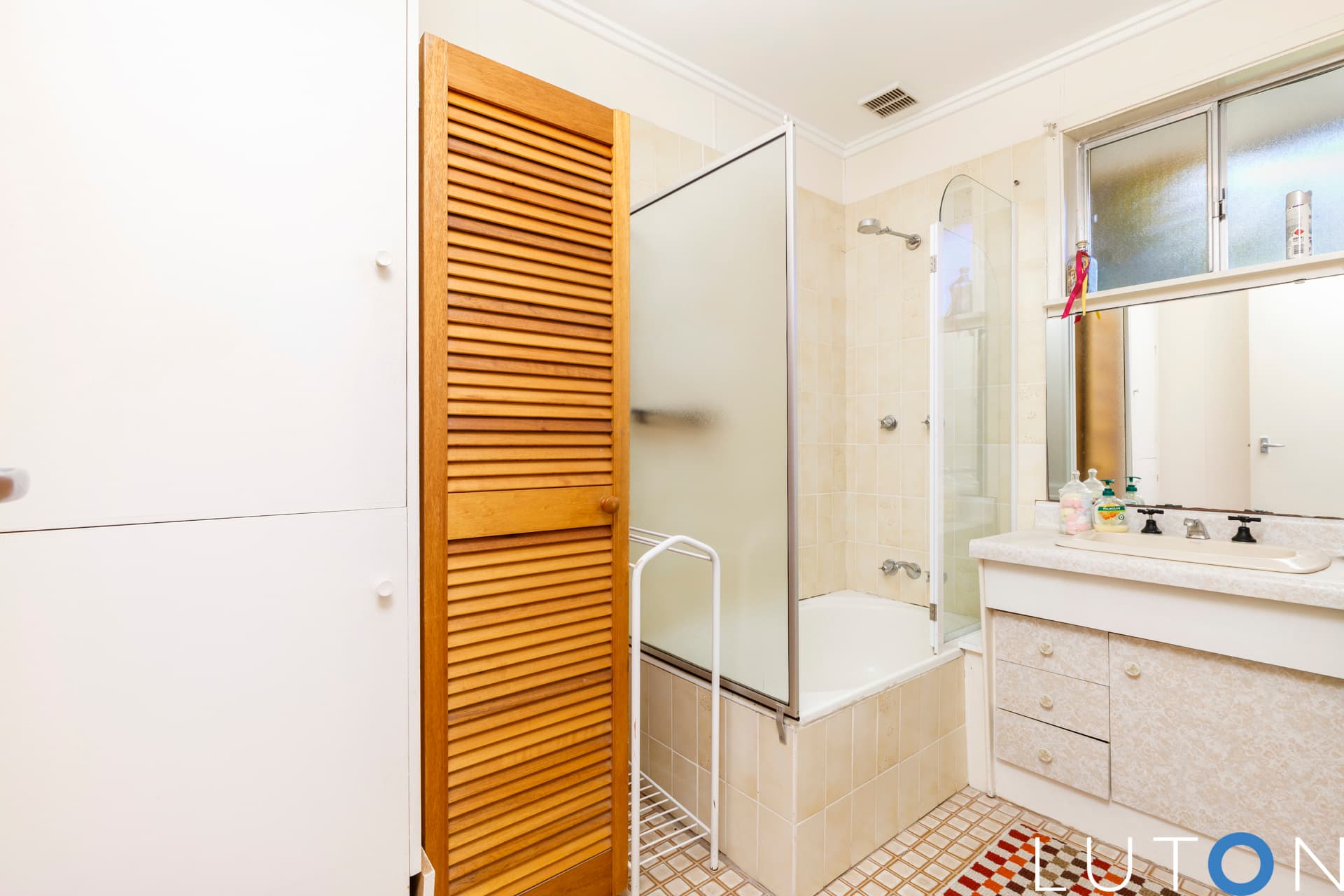4 Stone Place, Garran ACT 2605, Garran - Image 1