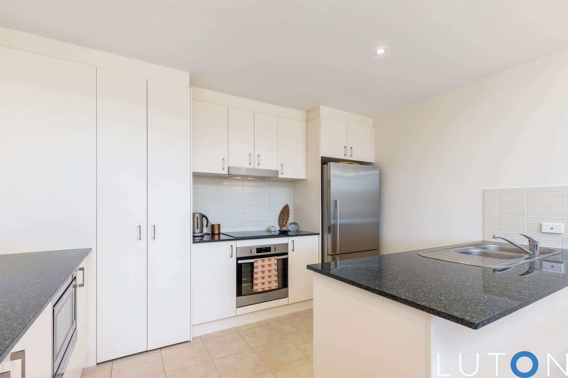 18/2 Eileen Good Street, Greenway ACT 2900, Greenway - Image 1