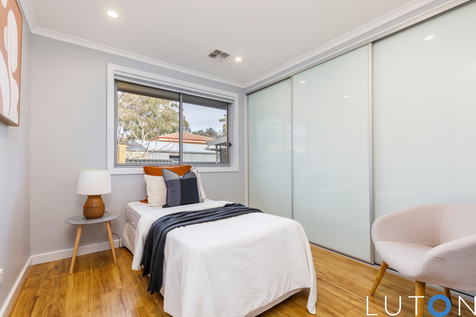 22 Hyndes Crescent, Holder ACT 2611, Holder - Thumbnail 2