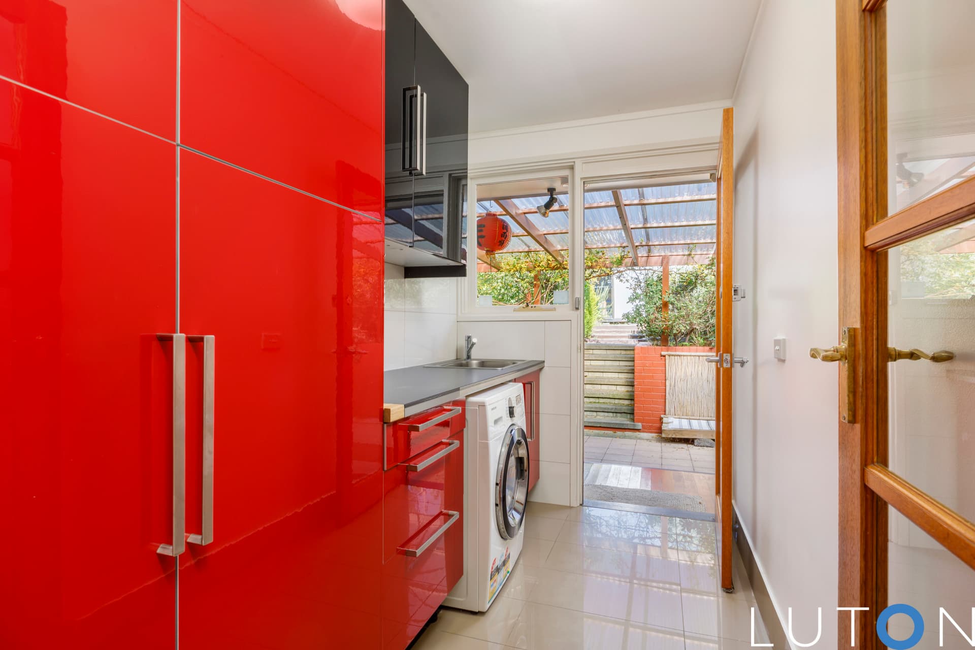 5 Lomman Place, Kambah ACT 2902, Kambah - Thumbnail 2