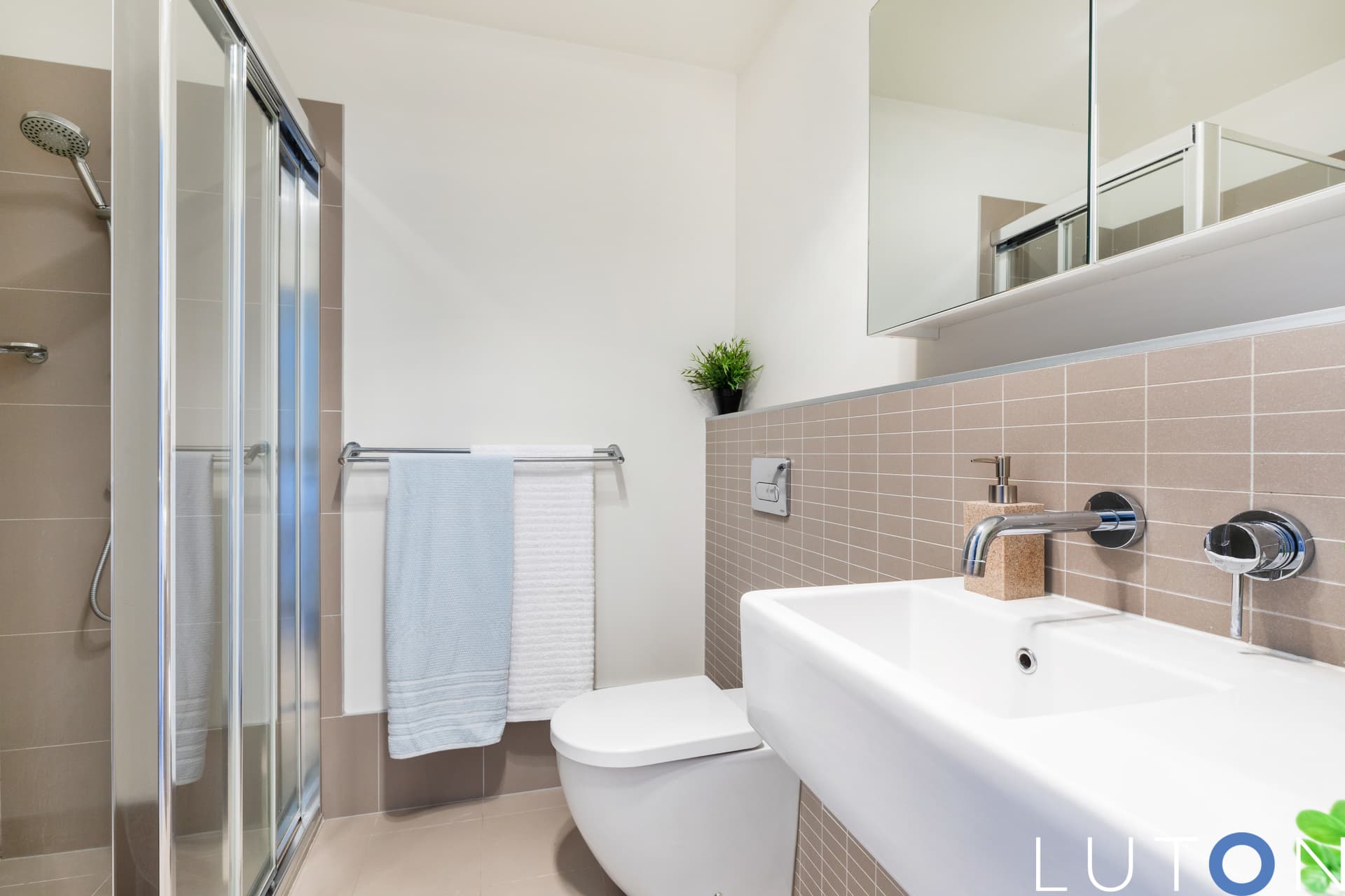 20/48 Abena Avenue, Crace ACT 2911, Crace - Thumbnail 2