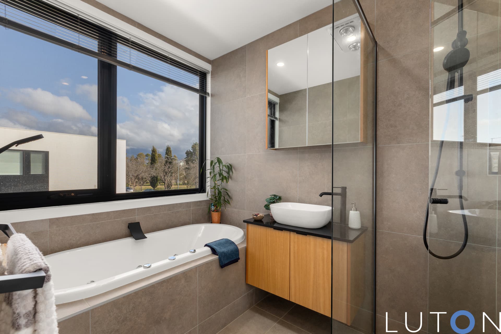 4/70 Henty Street, Braddon ACT 2612, Braddon - Thumbnail 4