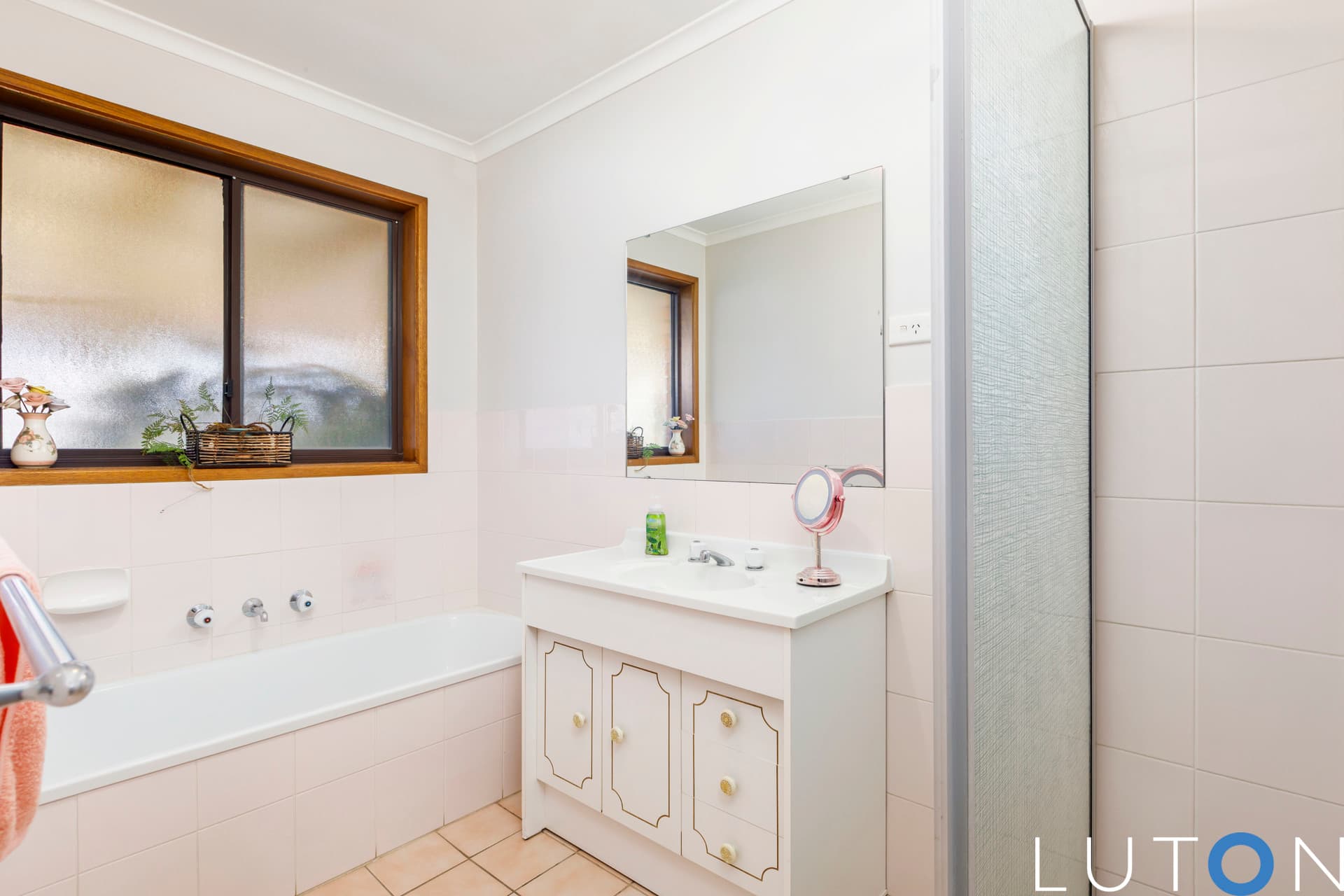 6 Kinnimo Place, Isabella Plains ACT 2905, Isabella Plains - Thumbnail 4