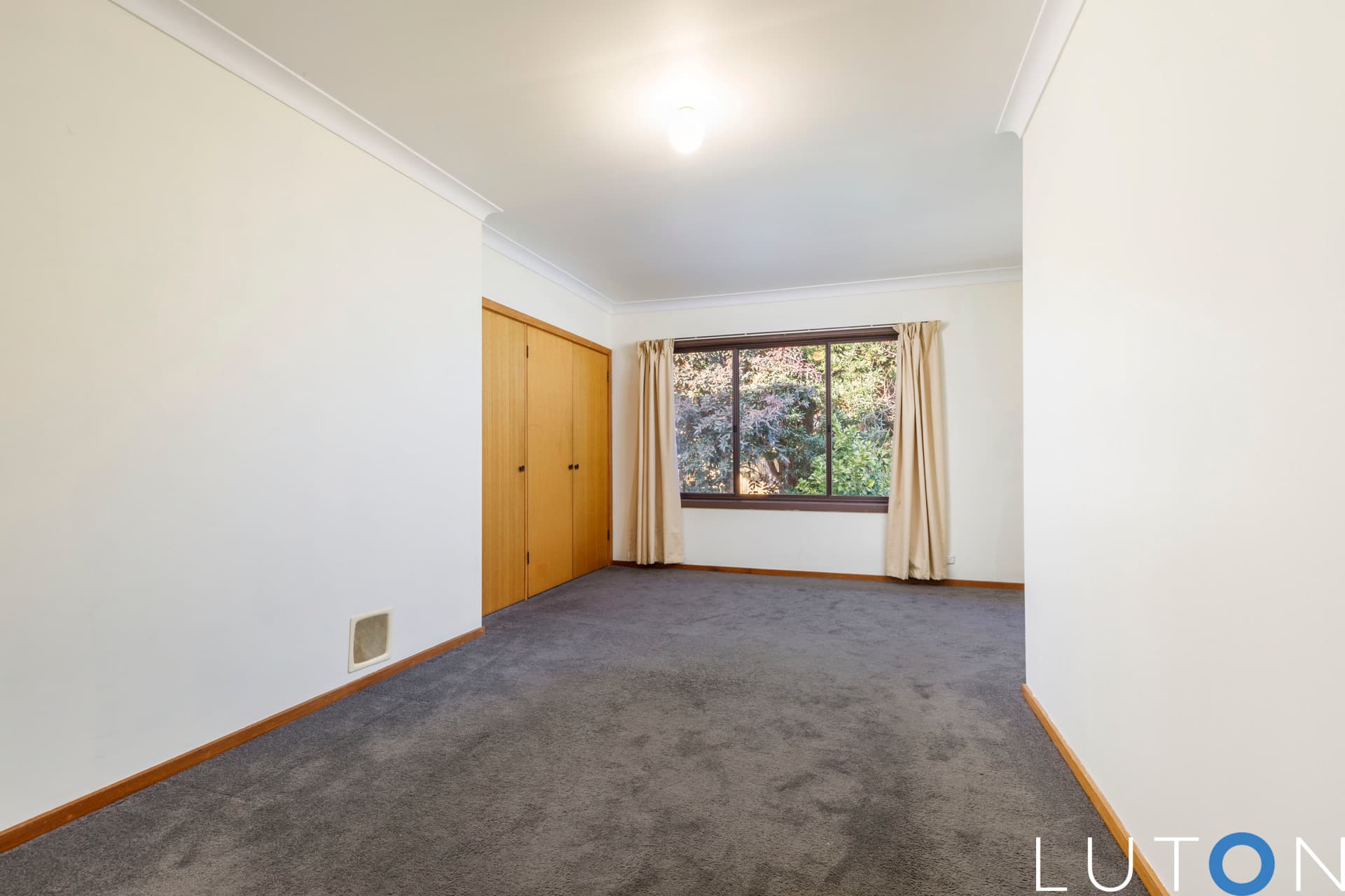 20 Appel Crescent, Fadden ACT 2904, Fadden - Thumbnail 2