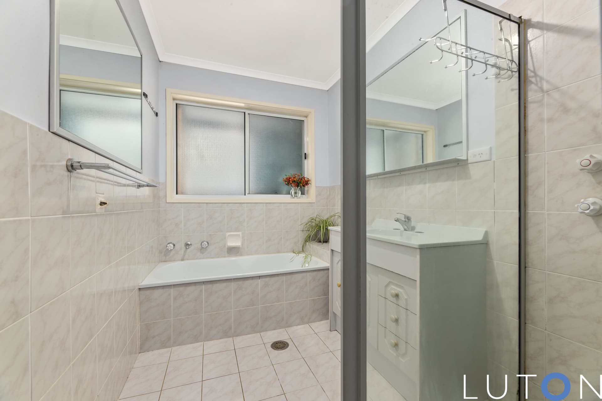 48 Abercorn Crescent, Isabella Plains ACT 2905, Isabella Plains - Thumbnail 7
