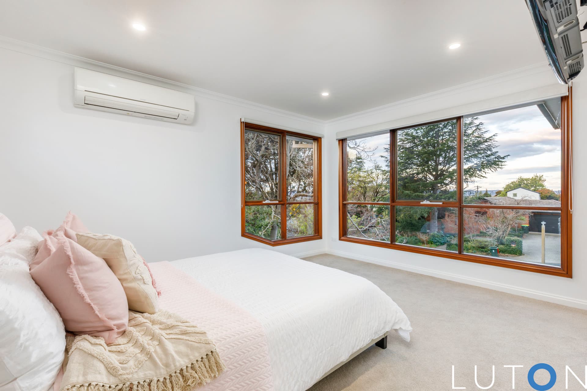 4 Johnston Street, Narrabundah ACT 2604, Narrabundah - Image 1
